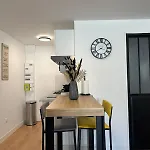 6 Parking Gratuit Διαμέρισμα *