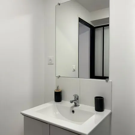 Apartment 6 Parking Gratuit